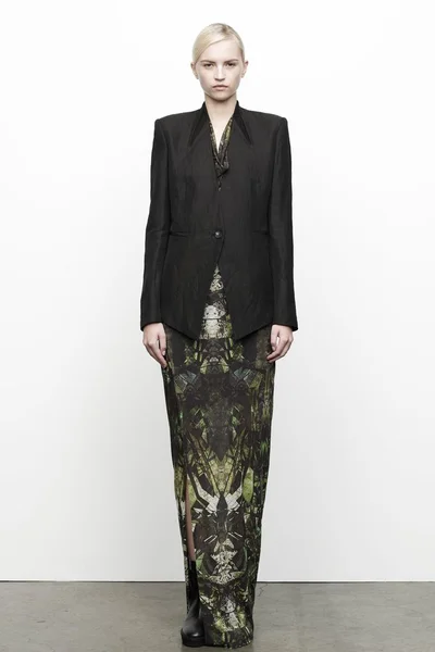 Look 11